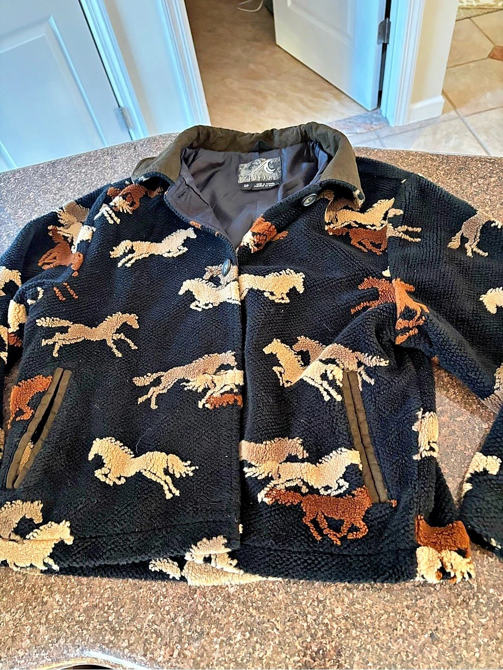 TSUNAMI LADIES Black Brown fleece Horse Print Jacket Size Small